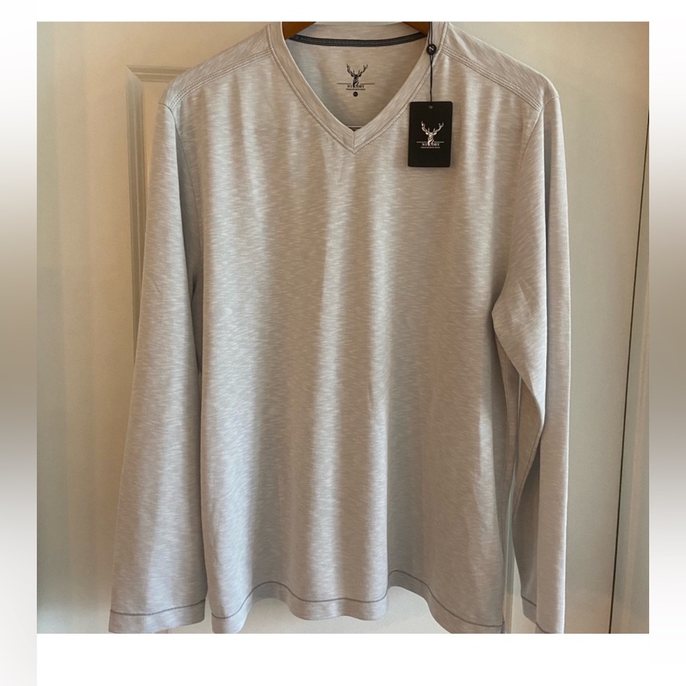 Nicoby long sleeve t- never worn!